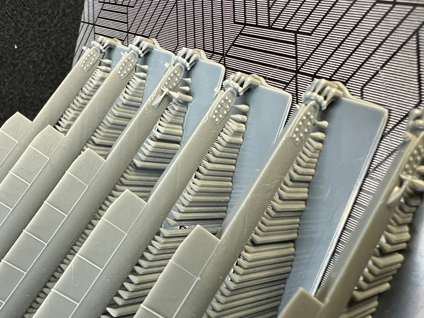 #48-107 Main Rotor blades, drooping - steel type, 1/48 scale